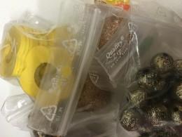 Glaskralen mix  11 zakjes diverse kralen Geel/Goud - #81795
